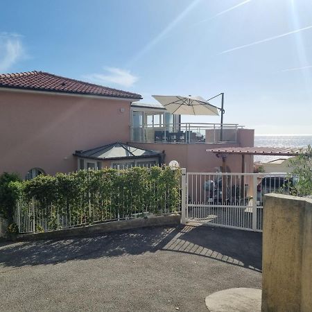 Dernier Etage D'Une Maison Roquebrune-Cap-Martin Exterior foto