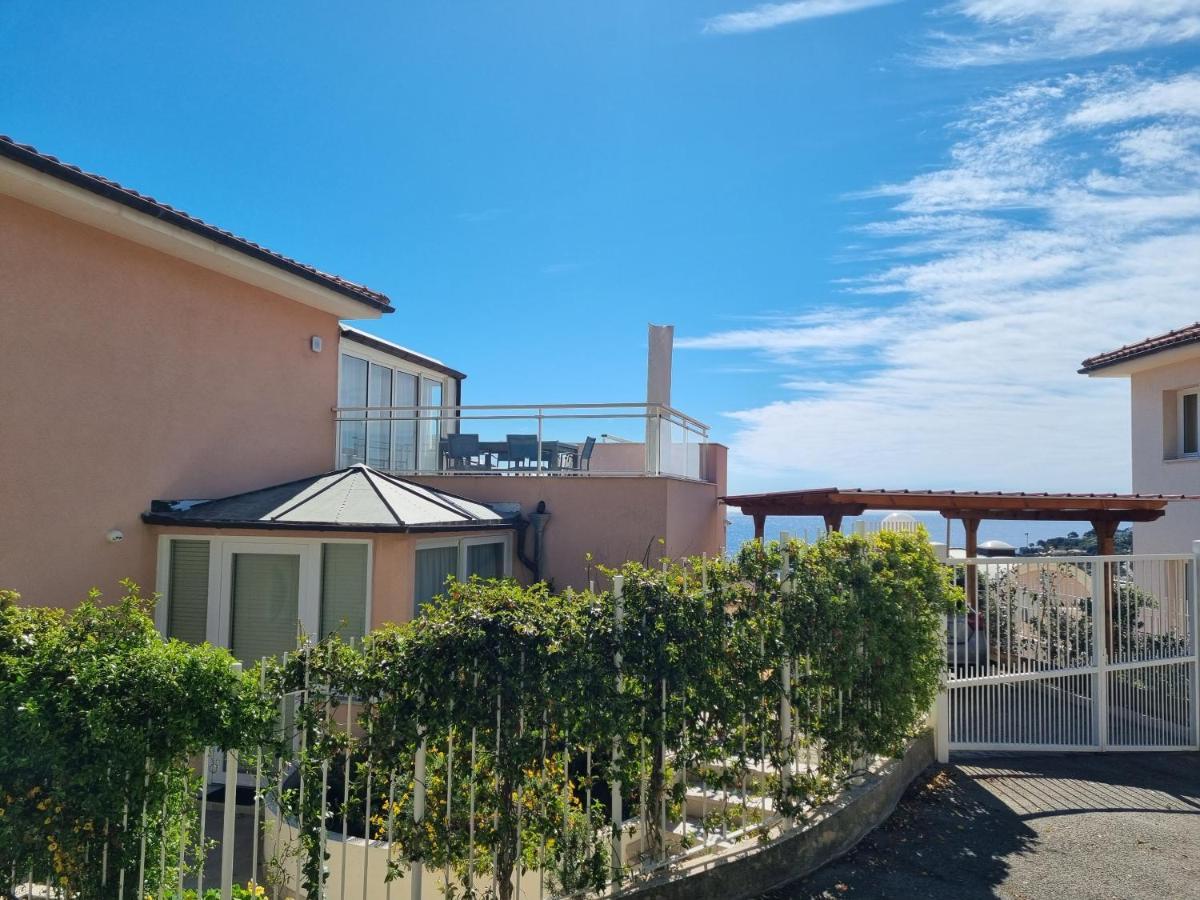 Dernier Etage D'Une Maison Roquebrune-Cap-Martin Exterior foto